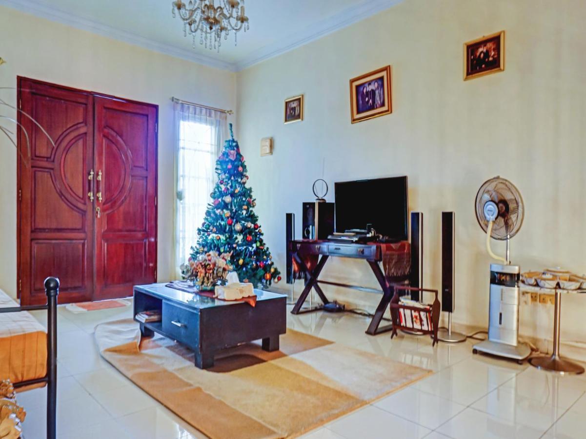 Spot On 90295 Simprug Residence Dżakarta Zewnętrze zdjęcie