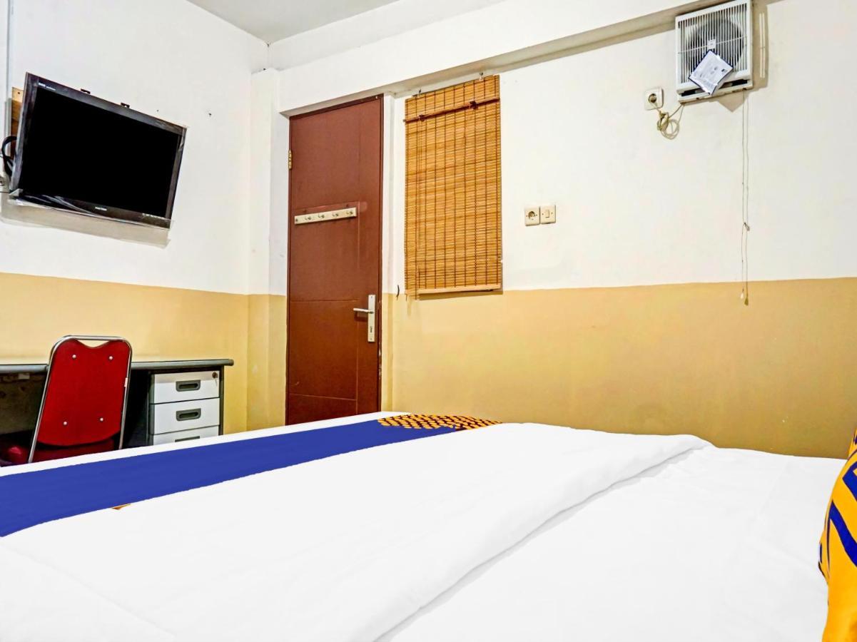 Spot On 90295 Simprug Residence Dżakarta Zewnętrze zdjęcie